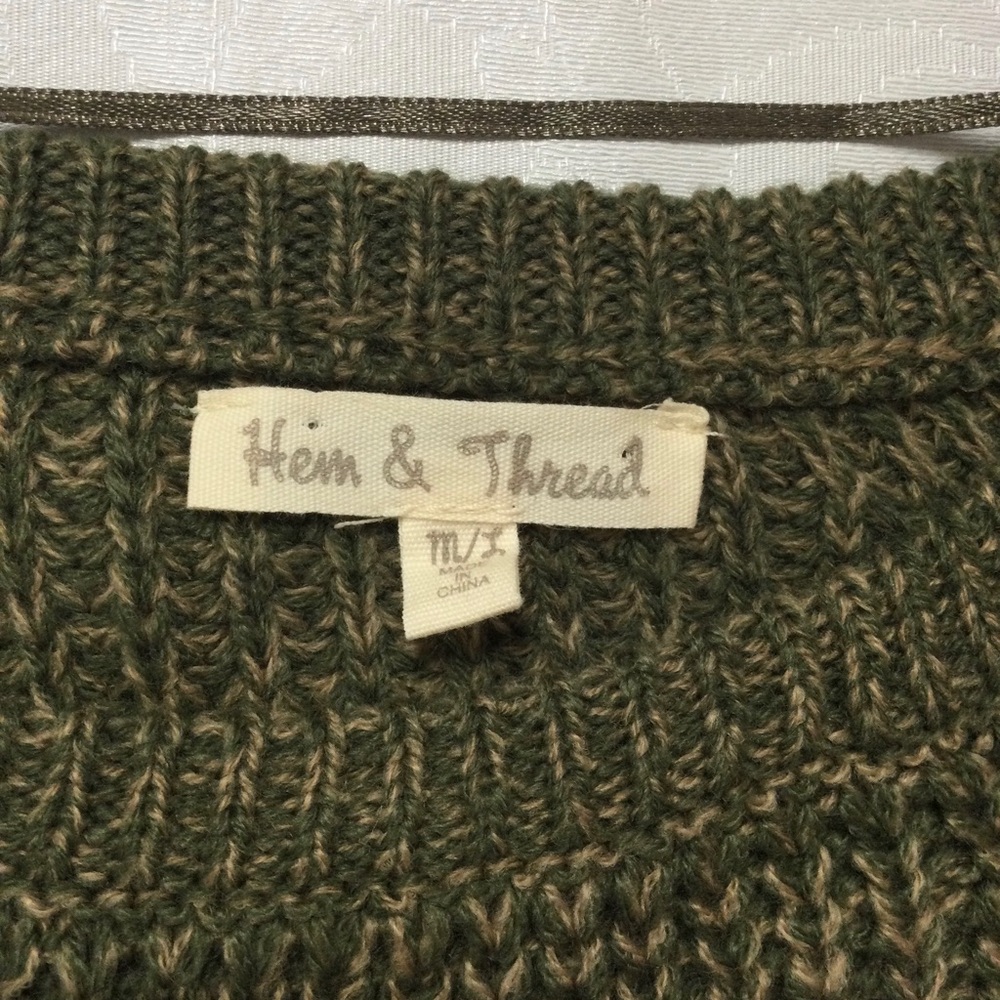 Hem&Thread sweater - Picture 7 of 10